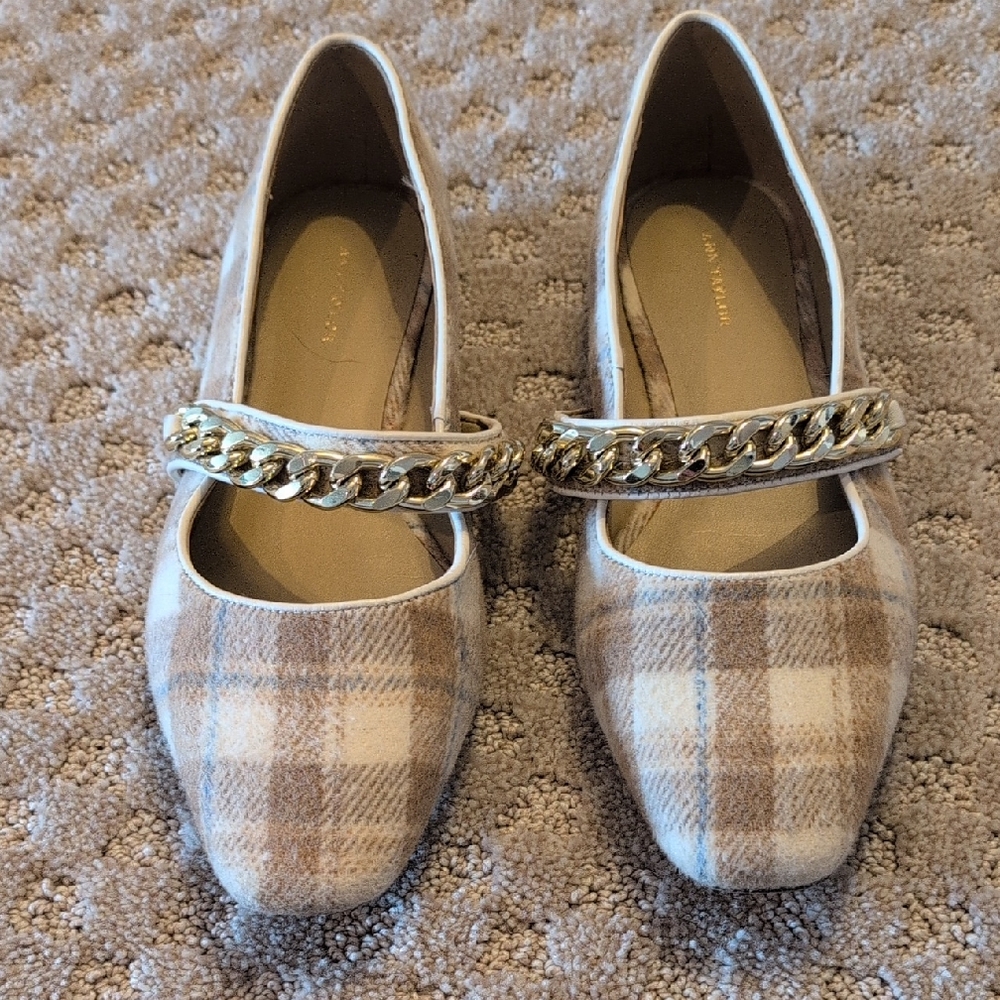 Ann Taylor Flats Mary Jane's